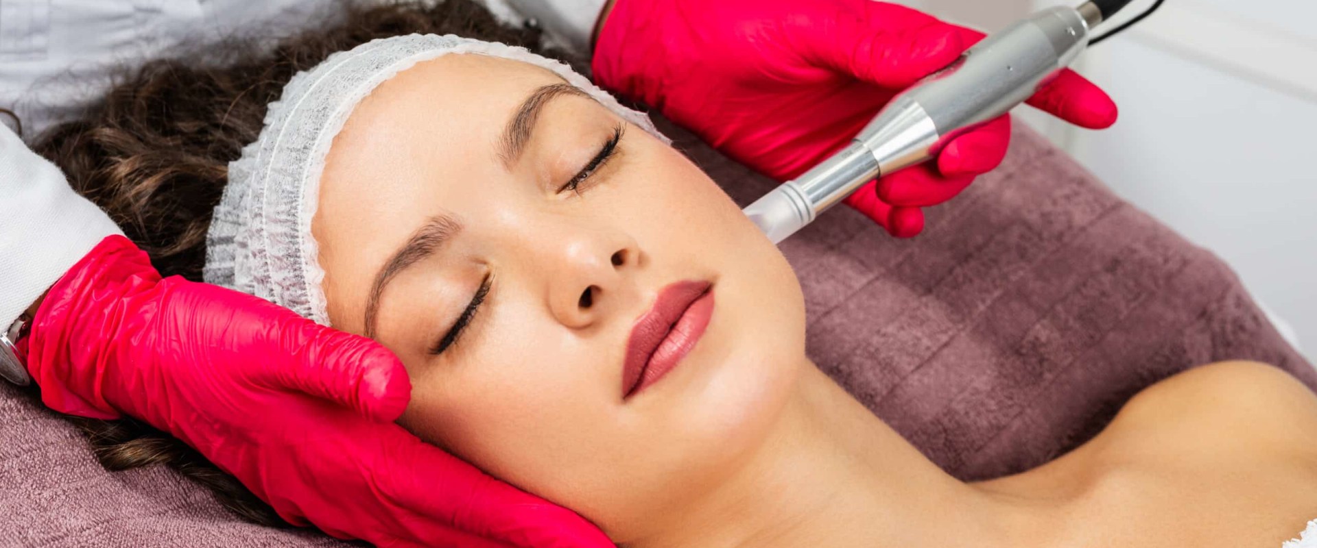 A Comprehensive Guide to Types of Microneedling: Understanding the Benefits and Results